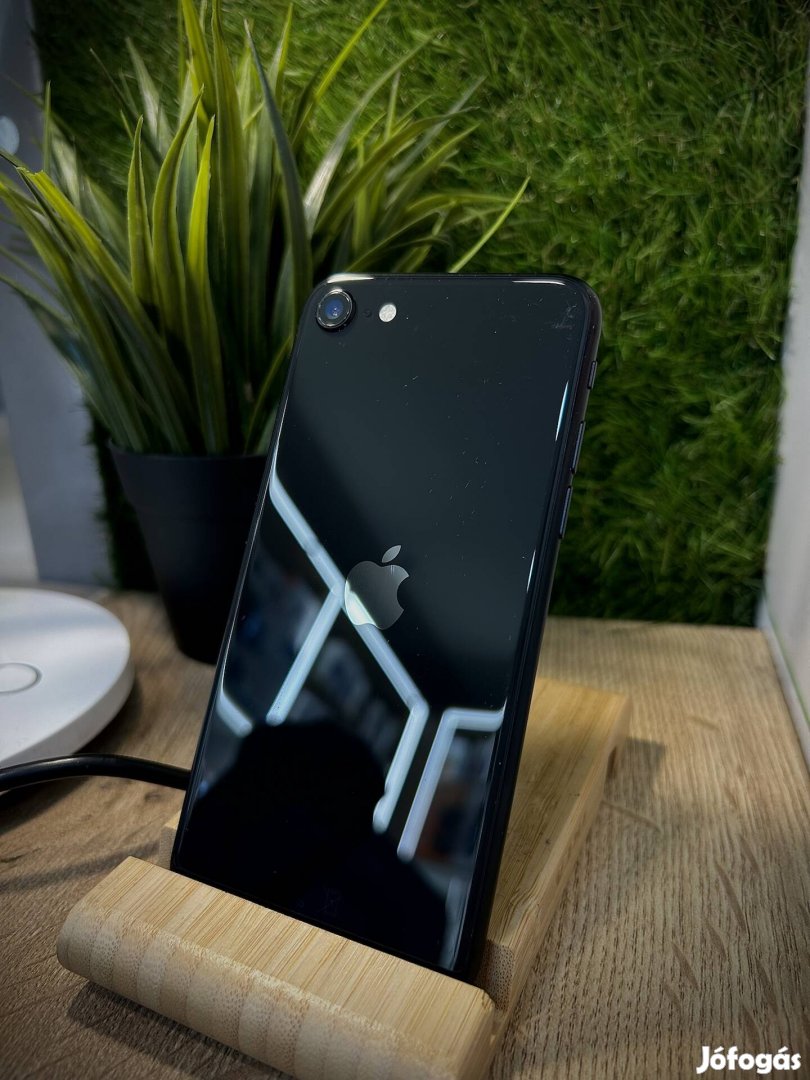 Apple iPhone SE (2022) Kártyafüggetlen 64 GB, 12 hó garancia