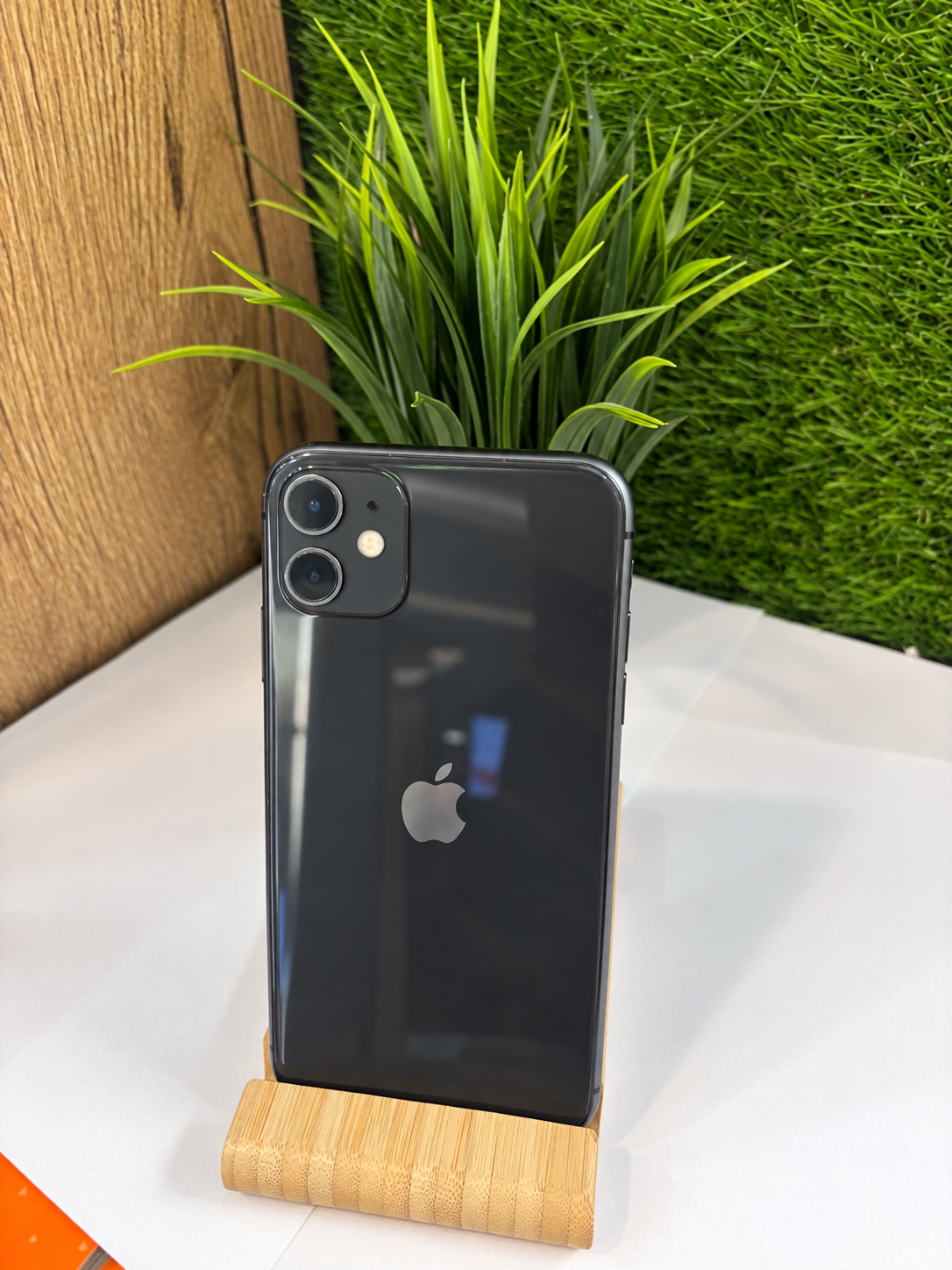Apple iPhone 11 Kártyafüggetlen 64 GB, 12 hó garancia