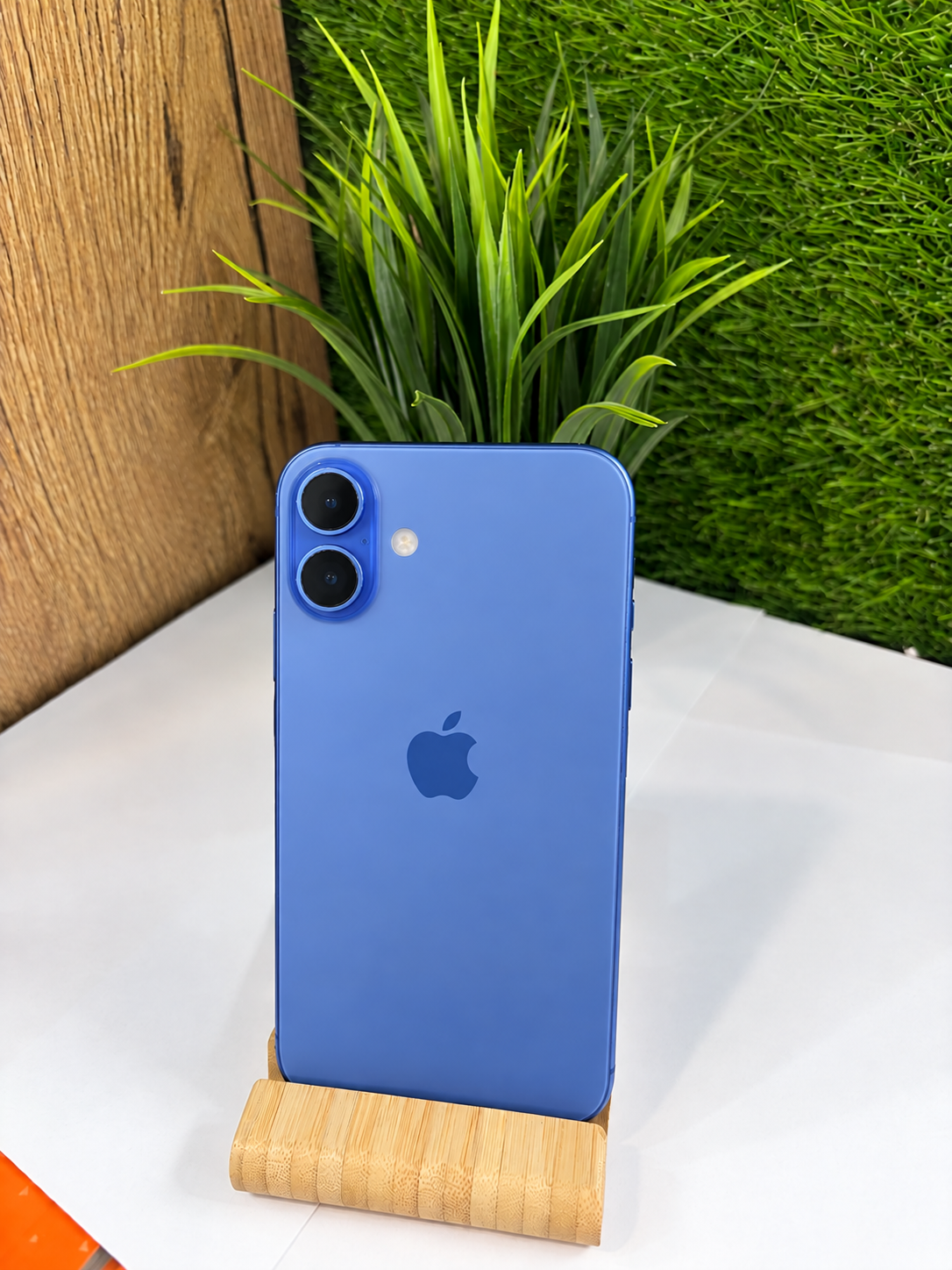 Apple iPhone 16 Kártyafüggetlen 128 GB, 12 hó garancia